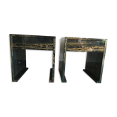 2 bedsides in blue amber hairs are
