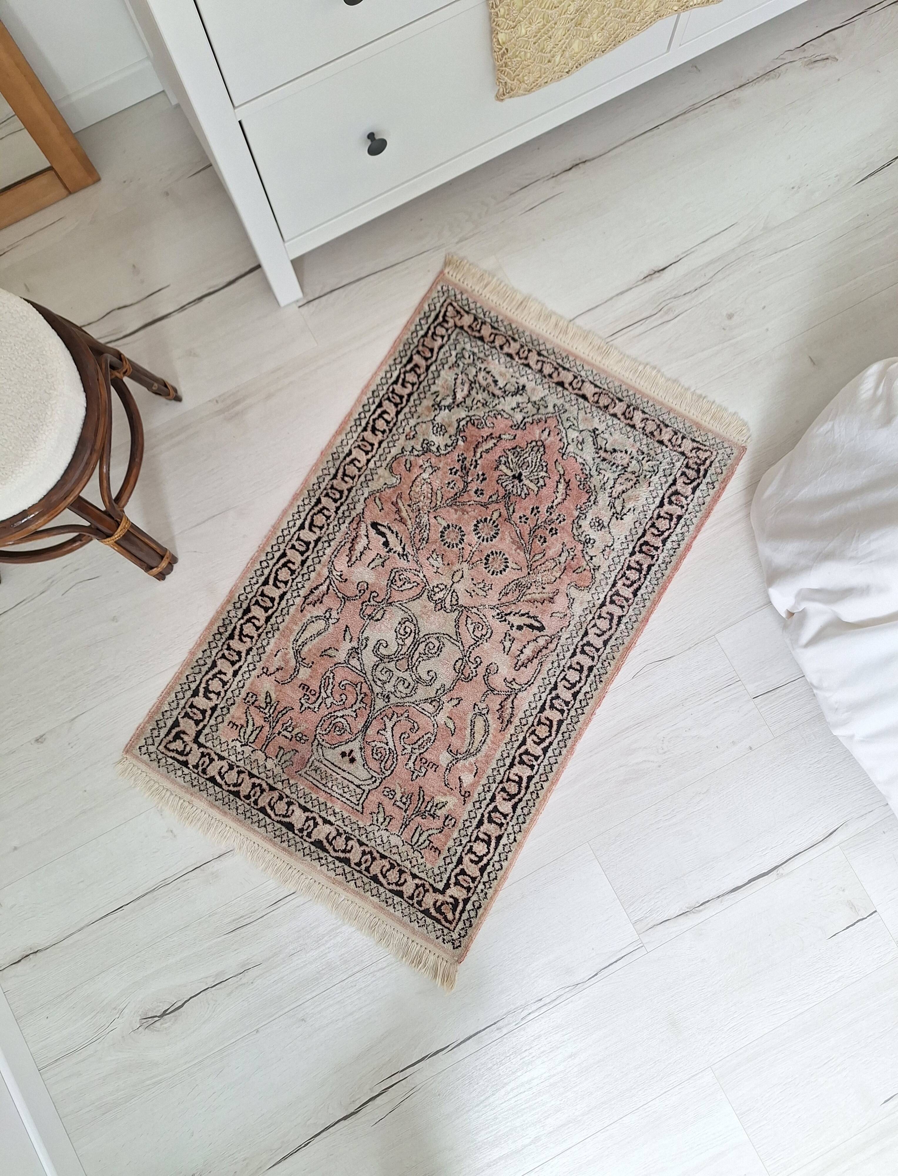 Tapis Persan rose