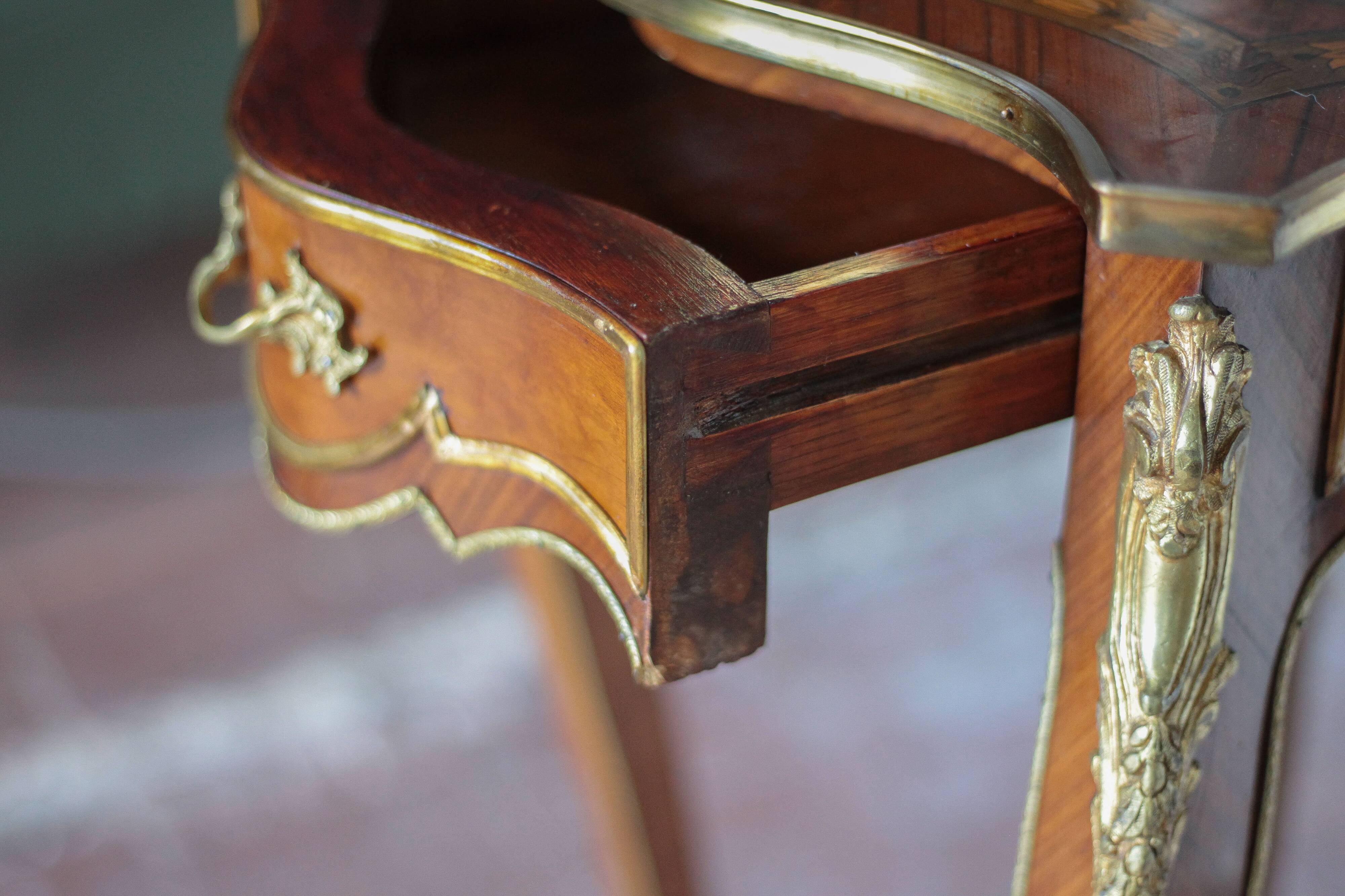 Wooden bedside table with marquetry and bronze, side table with curved legs