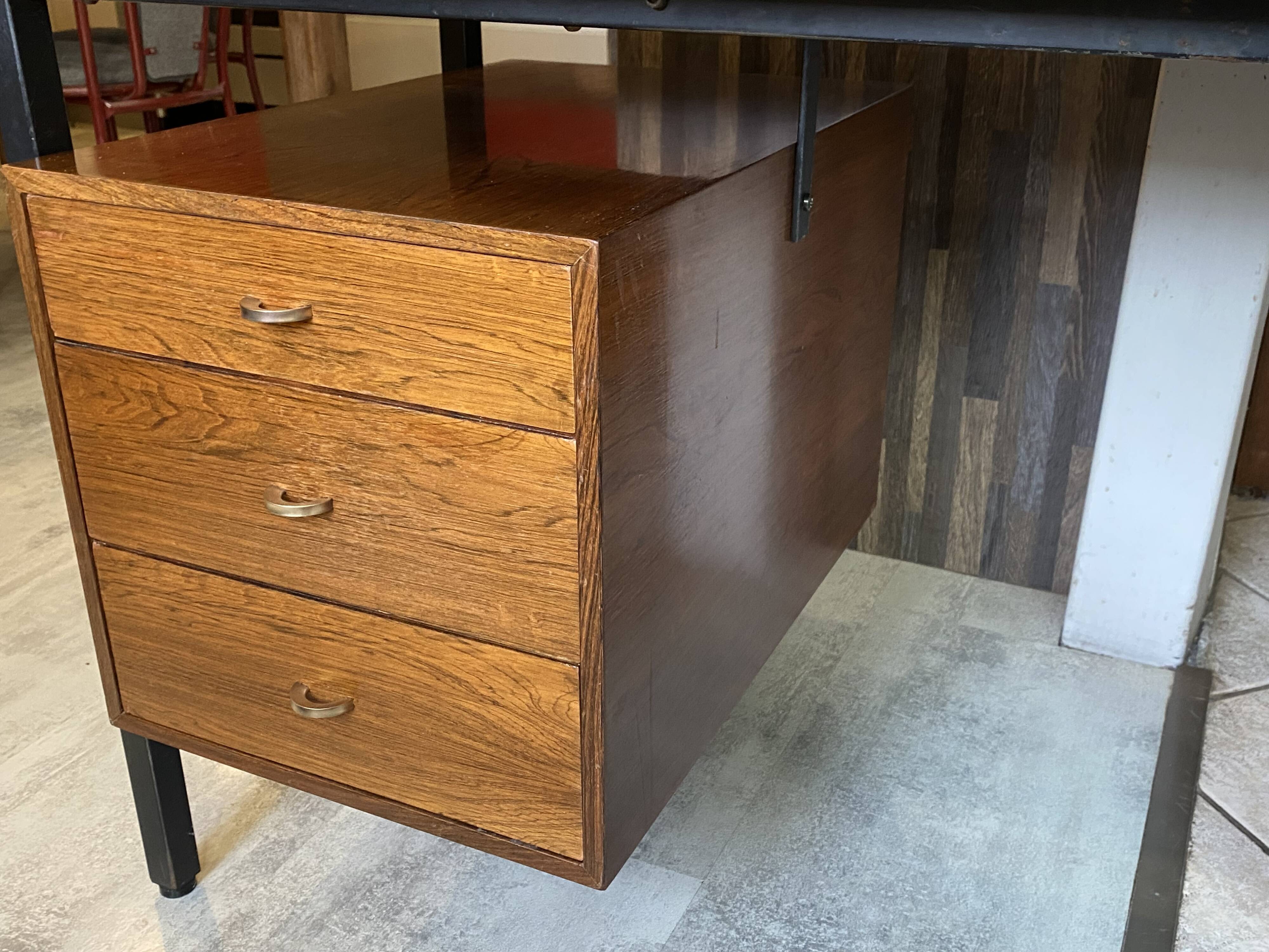 Scandinavian double-sided executive desk in rosewood and metal with 6 drawers.