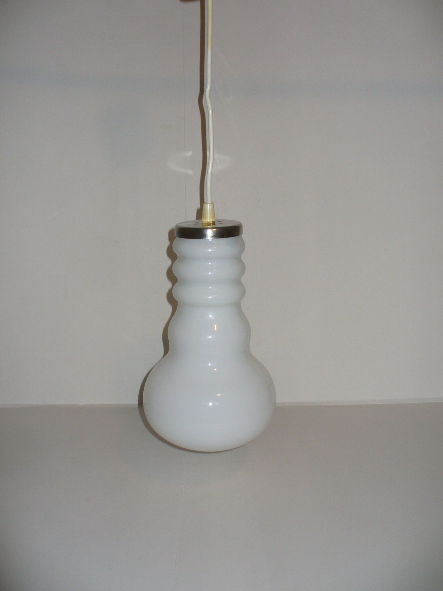 Bulb hanging lamp bulb from the 60/70s
