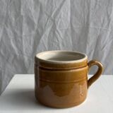 Stoneware mug with handle