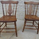 2 Western style chairs in their patinas - Very good condition