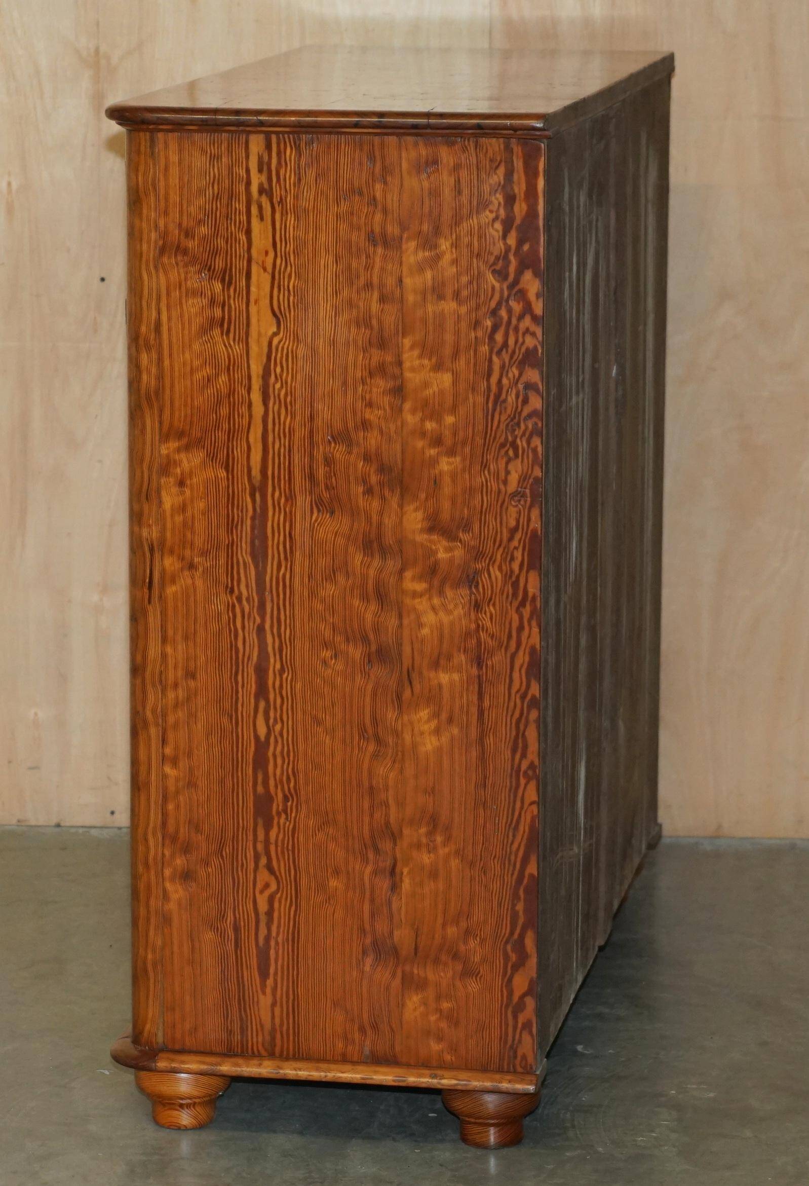 Large Victorian chest of drawers in solid pine from around 1880.