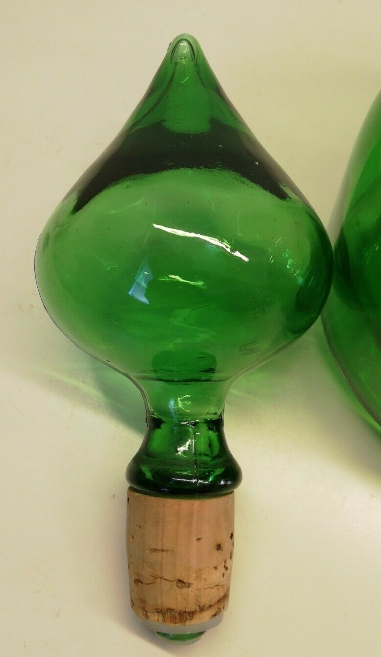 Lys flower glass bottles