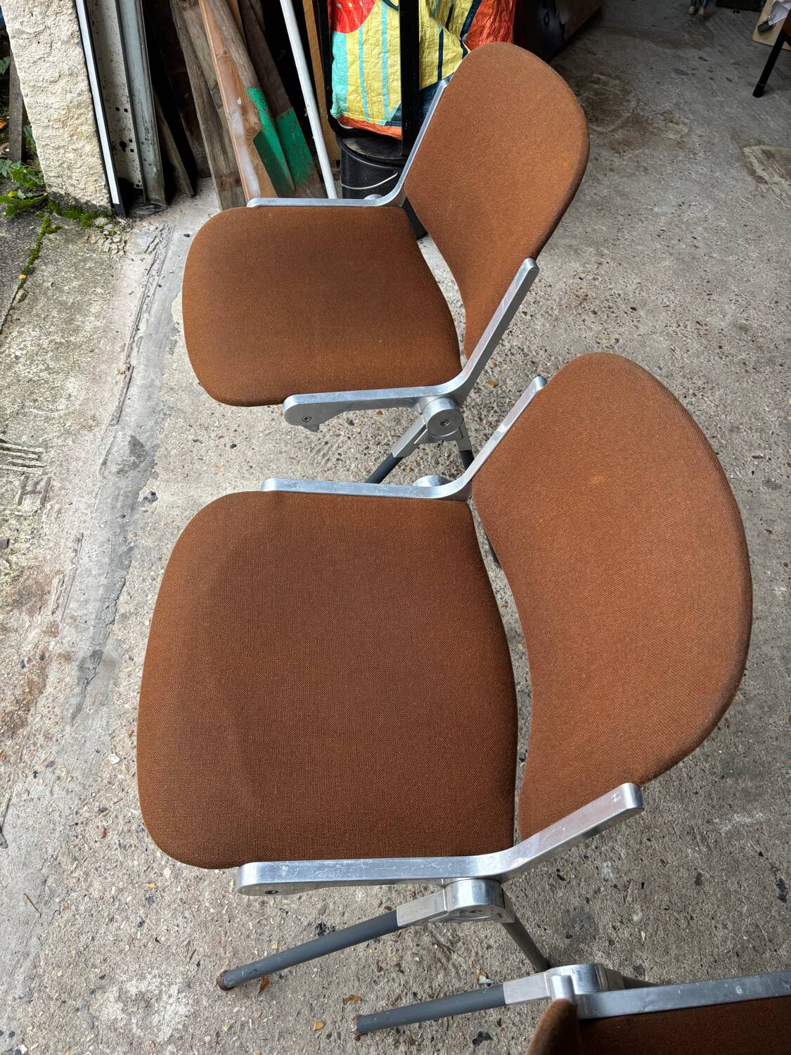 Set of 2 Castelli DSC 106 chairs