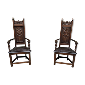 Paire de fauteuils anciens