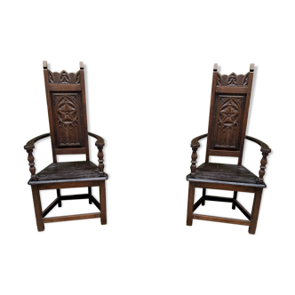 Paire de fauteuils anciens