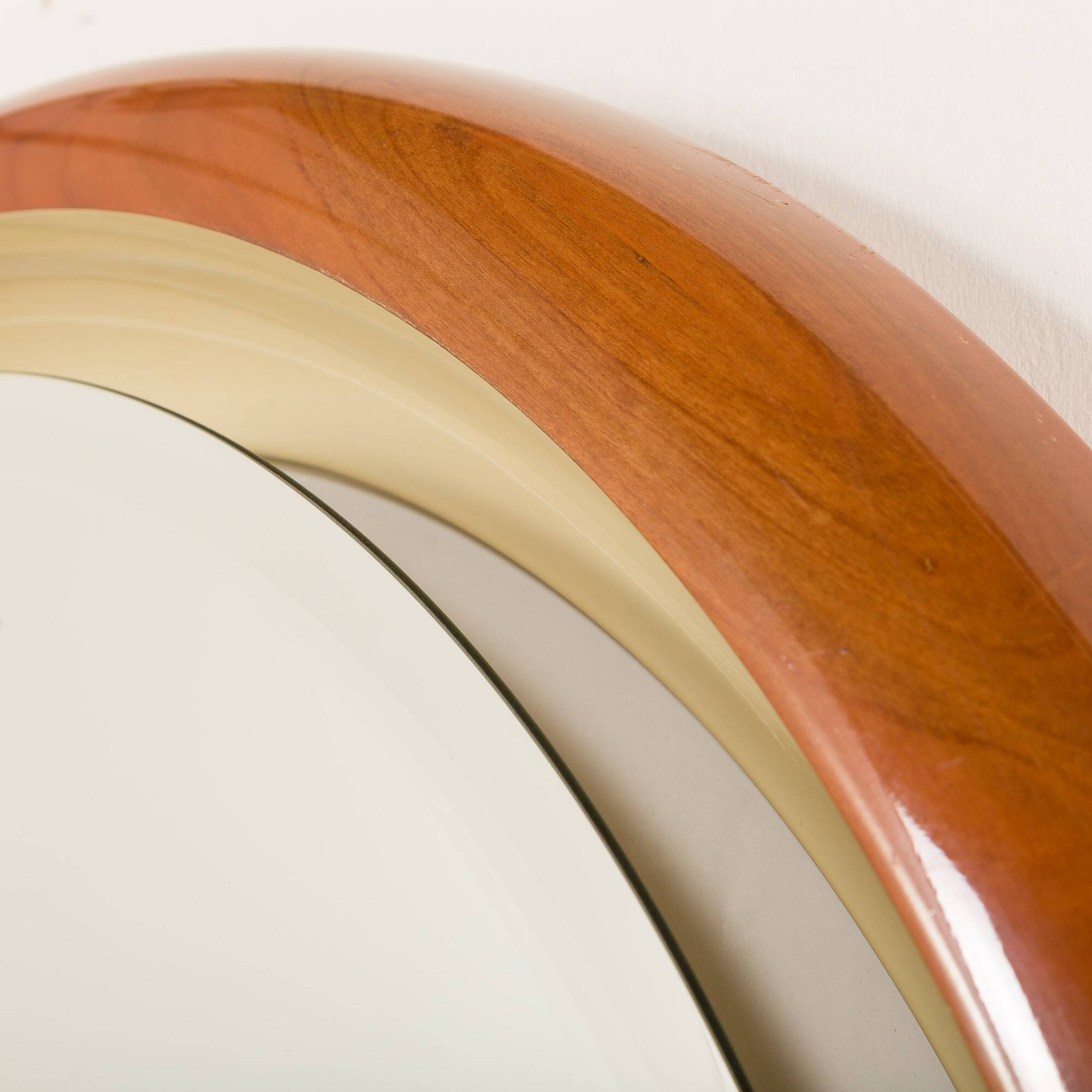 Miroir XL rétroéclairé italien en bois de cerisier massif, années 1970