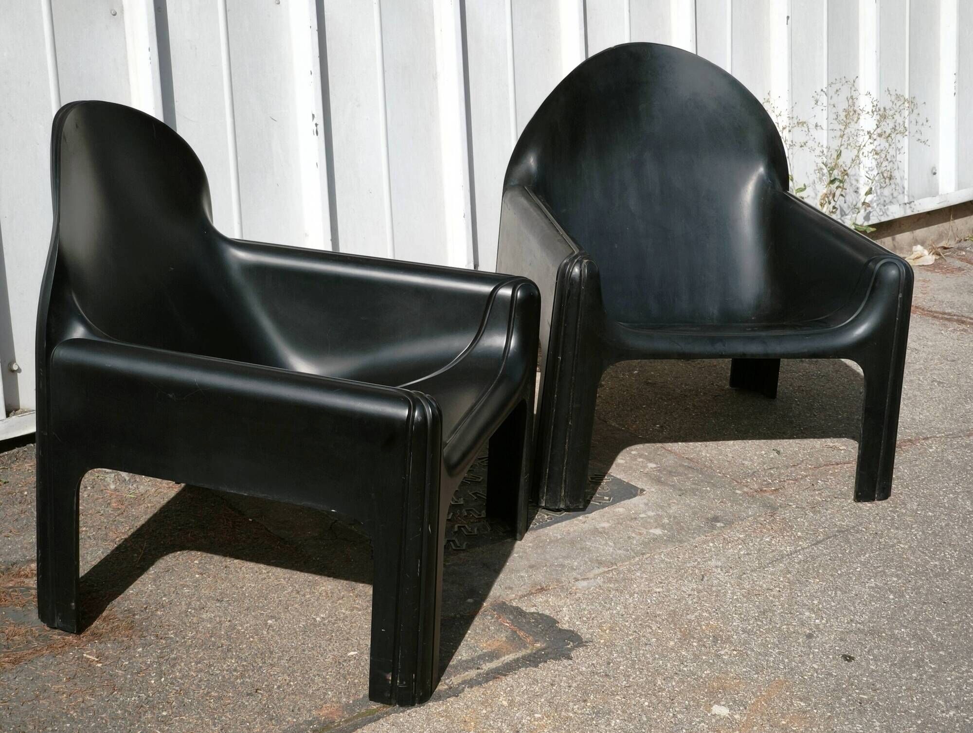 Pair of Gae Aulenti armchairs
