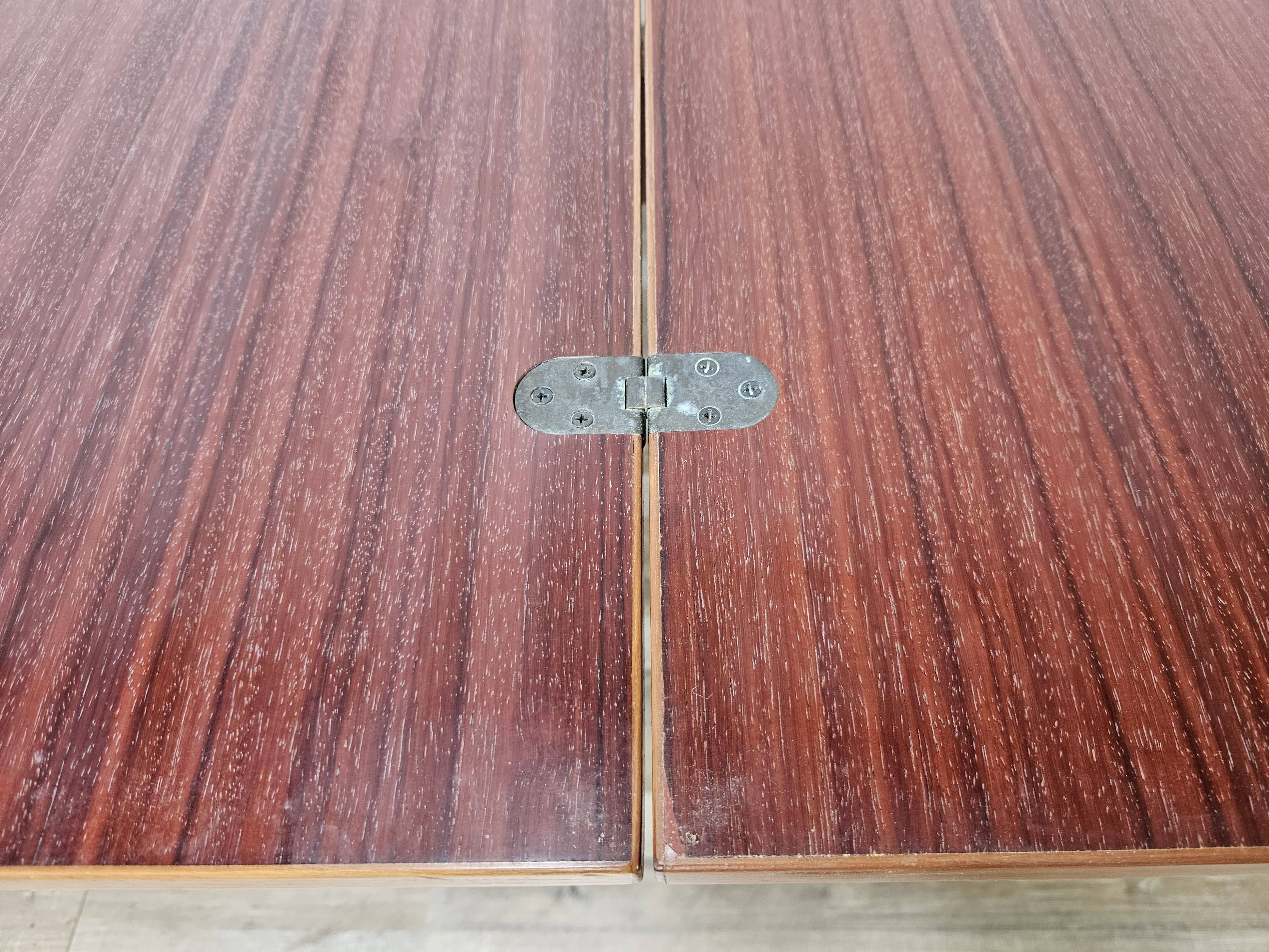 Italian design folding dining table, 1970