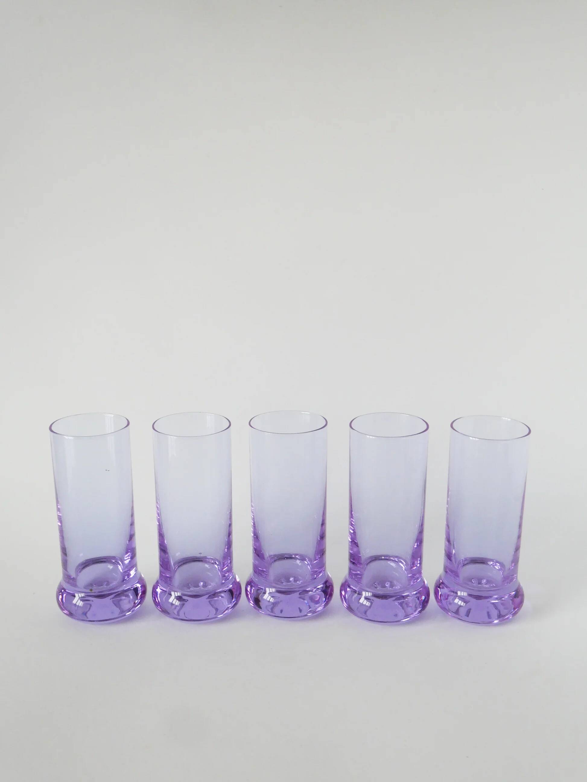 Set consisting of 5 cocktail glasses and an ice bucket, purple and chrome, made in Italy, 1960.
