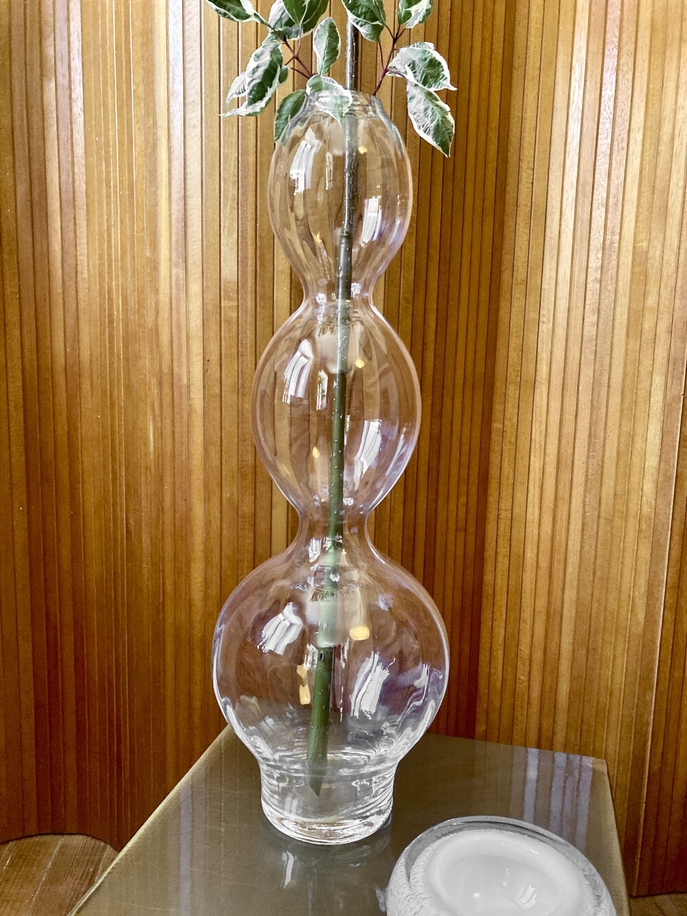 Large vase with 3 wavy glass balls