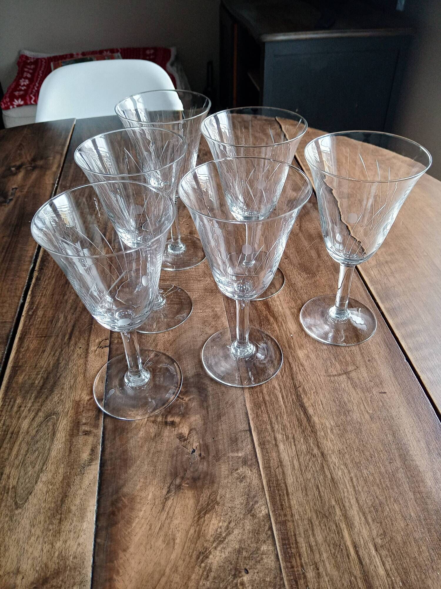 Lot of 6 vintage wine glasses drinking flared glass engraved opaque bubbles décor