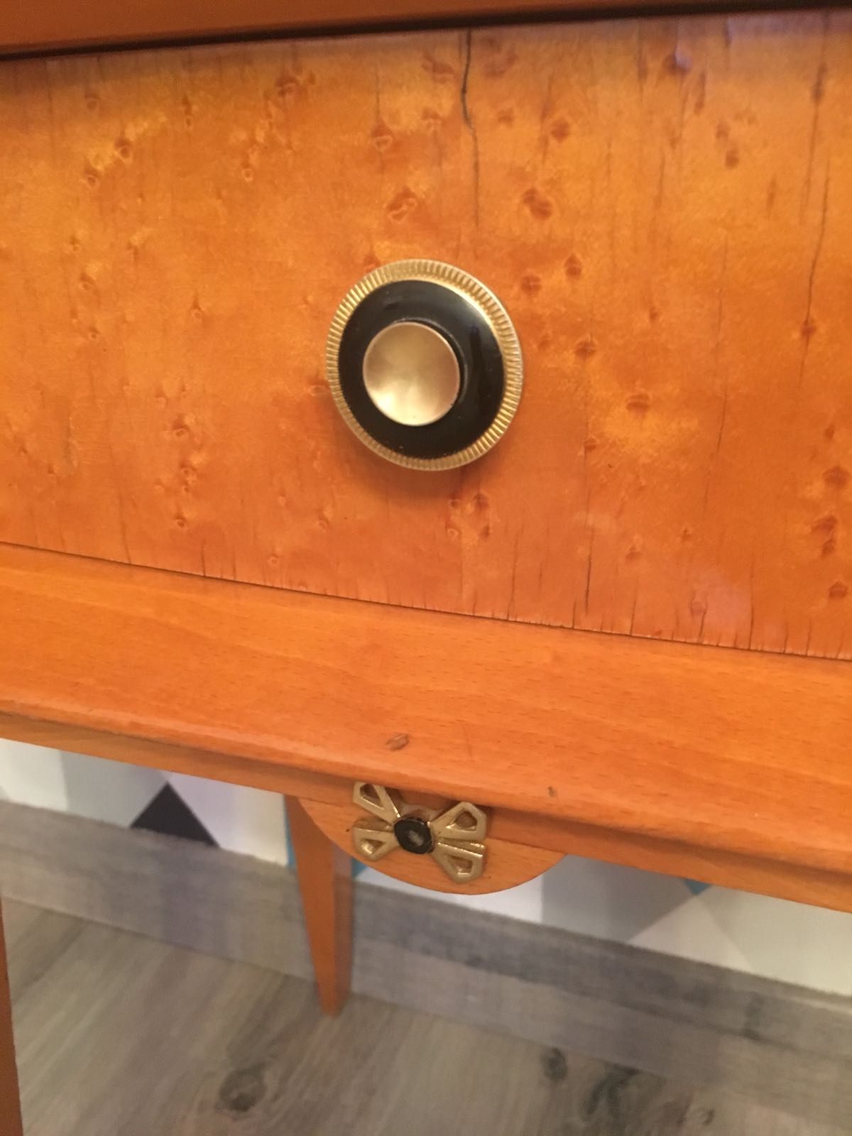 Vintage bedside decorate his mirror year 50