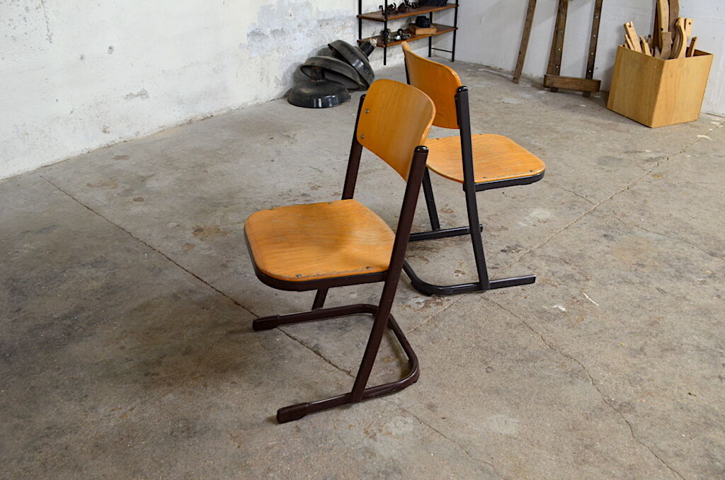 Chaise d’école  design vintage