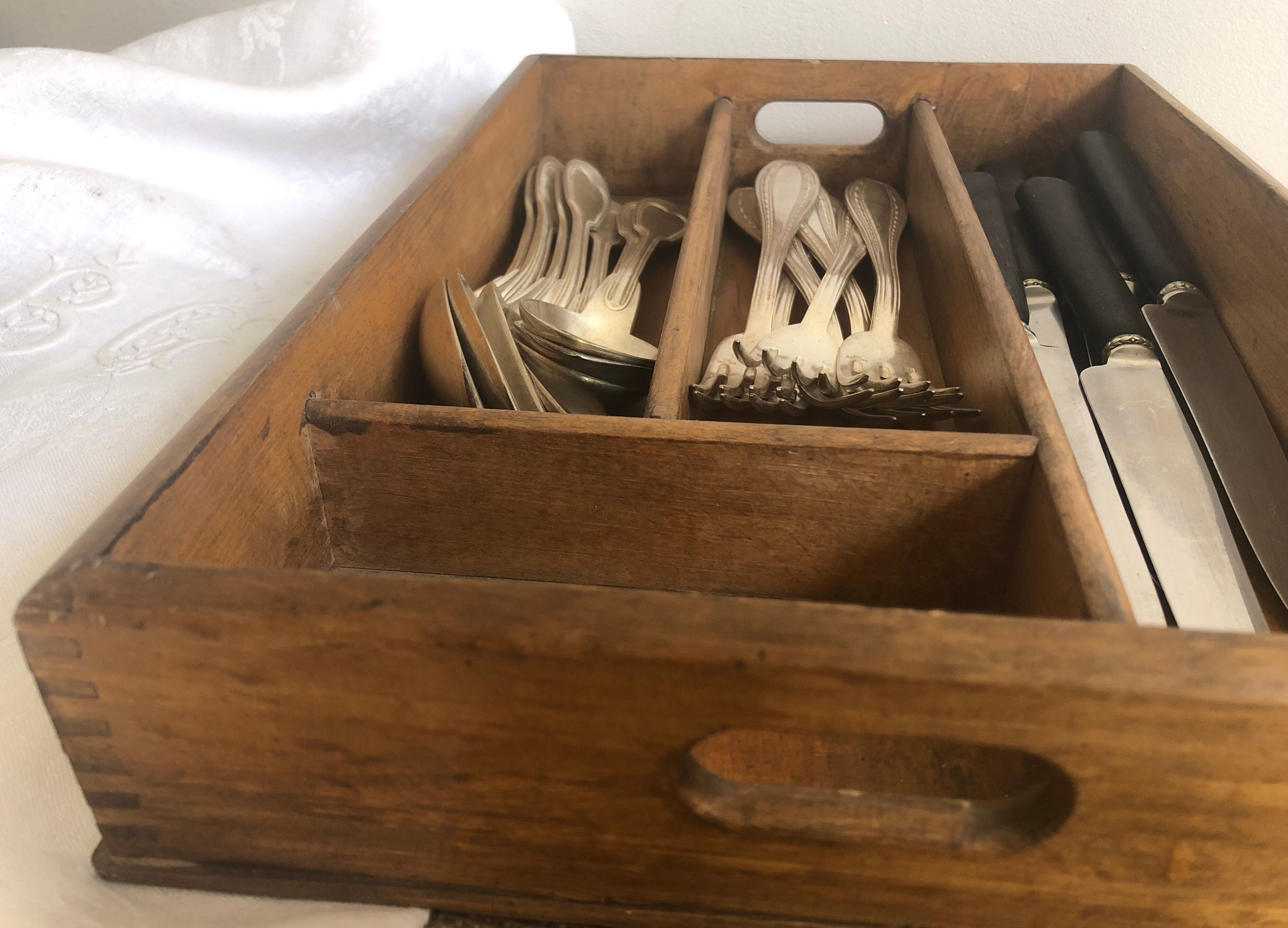 Range-couverts en bois