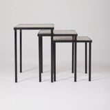 Set of nesting tables