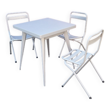 Table Tolix, industrial design, and its 3 folding chairs, designed by Xavier Pauchard