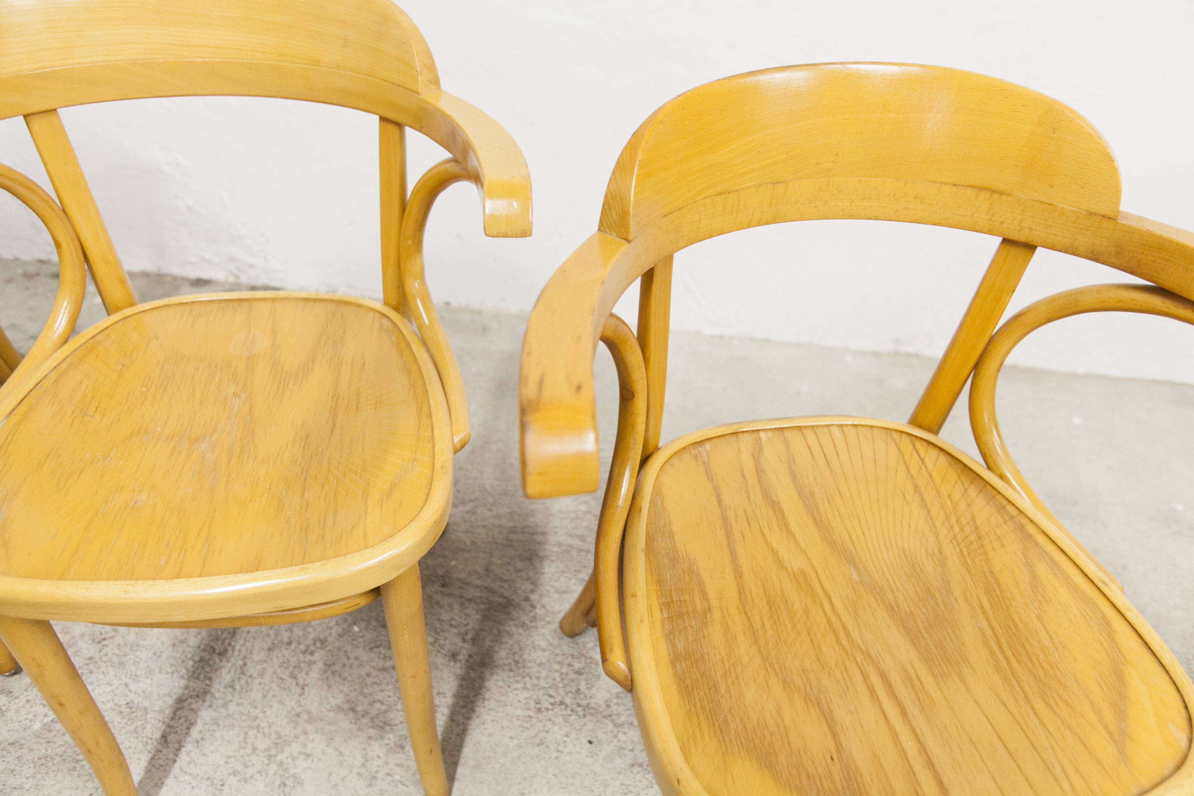 Set of 4 bistro armchairs with armrests from the 1960s.