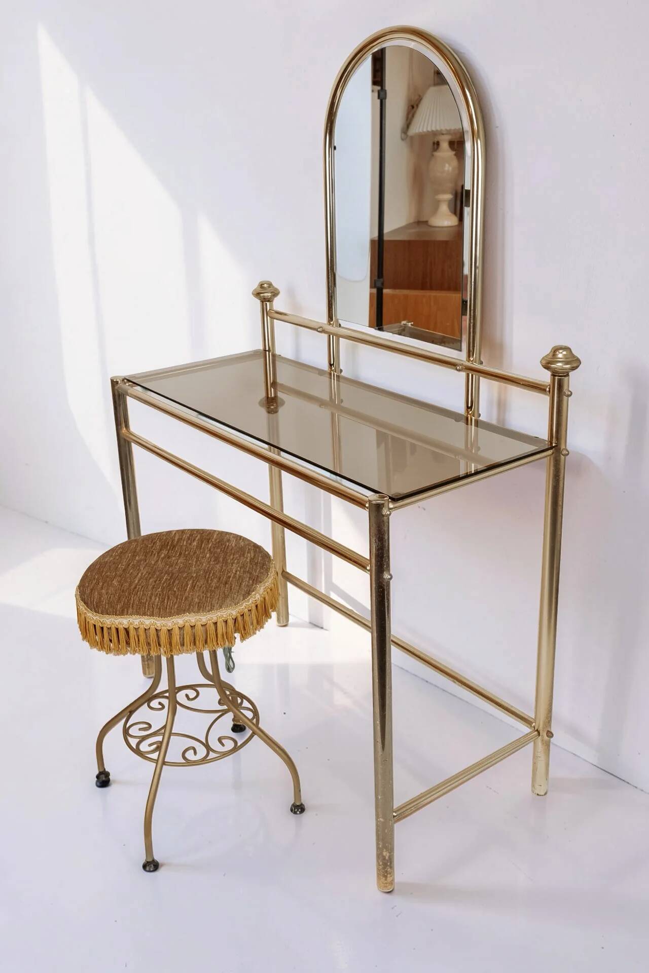 Coiffeuse vanity vintage en laiton avec tabouret