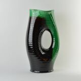 Accolay, vase -Green and black pitcher