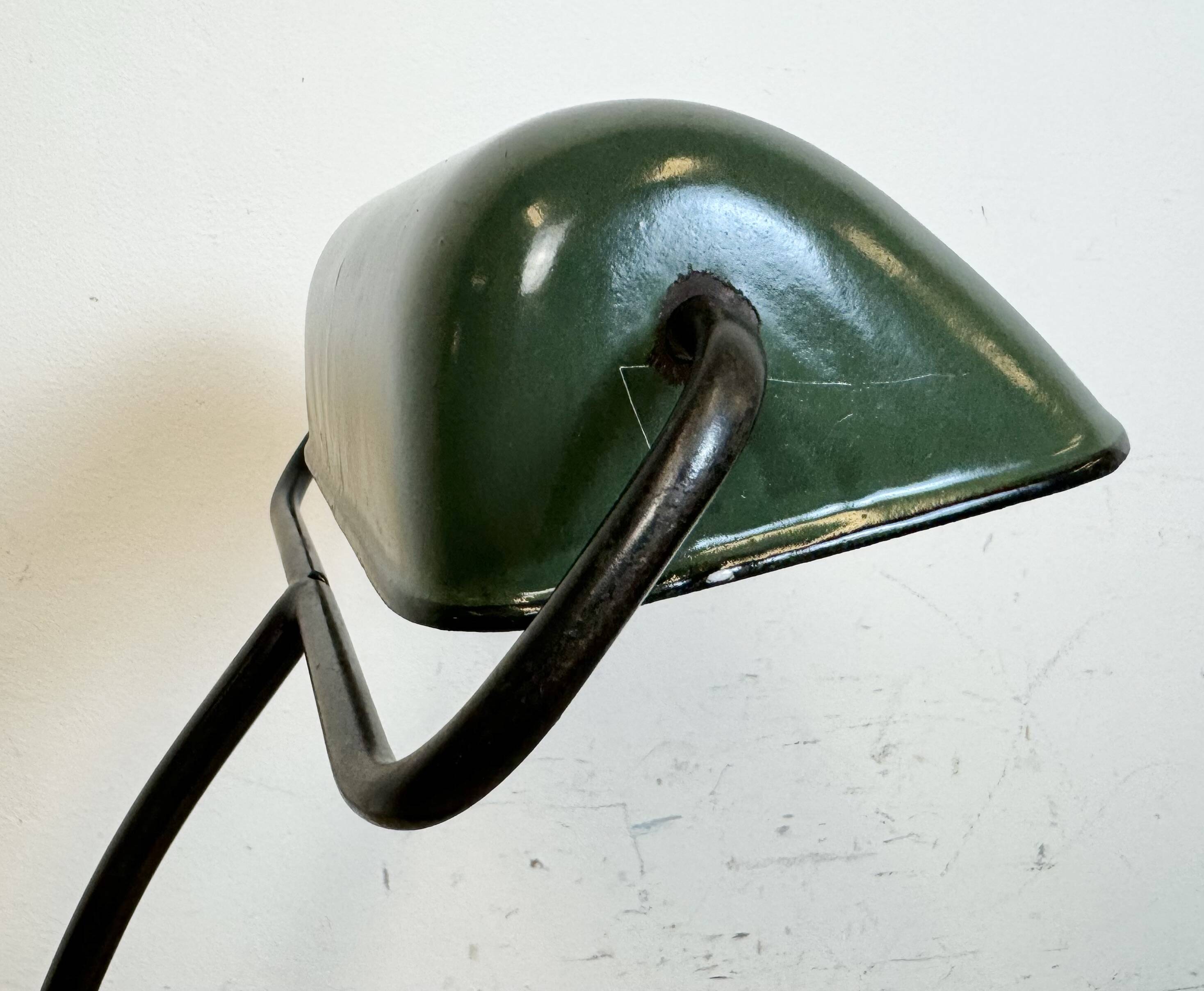 Lampe de Banque Vintage en Émail Vert de BUR, 1930s