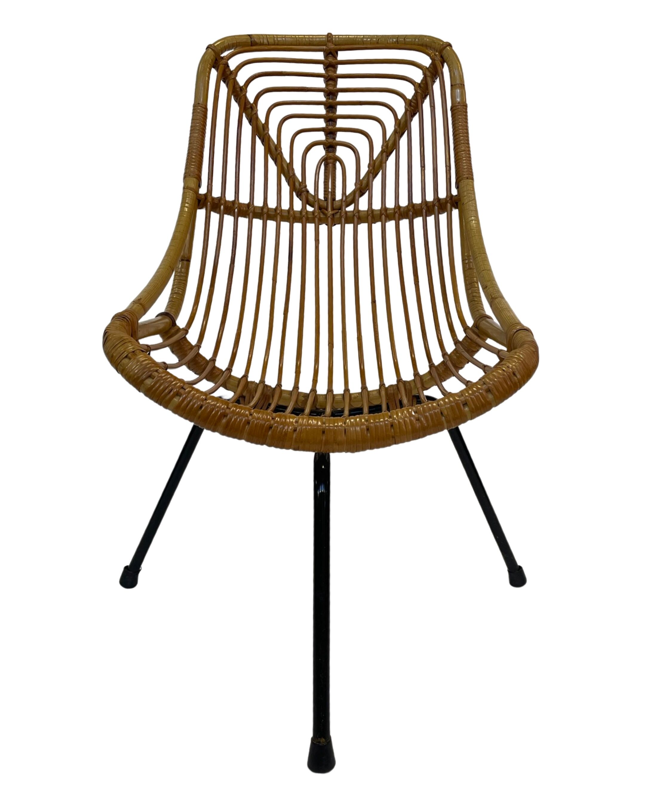 Tripod Rattan easy chair by Dirk van Sliedregt Rohe Noordwolde 1960 in the Netherlands