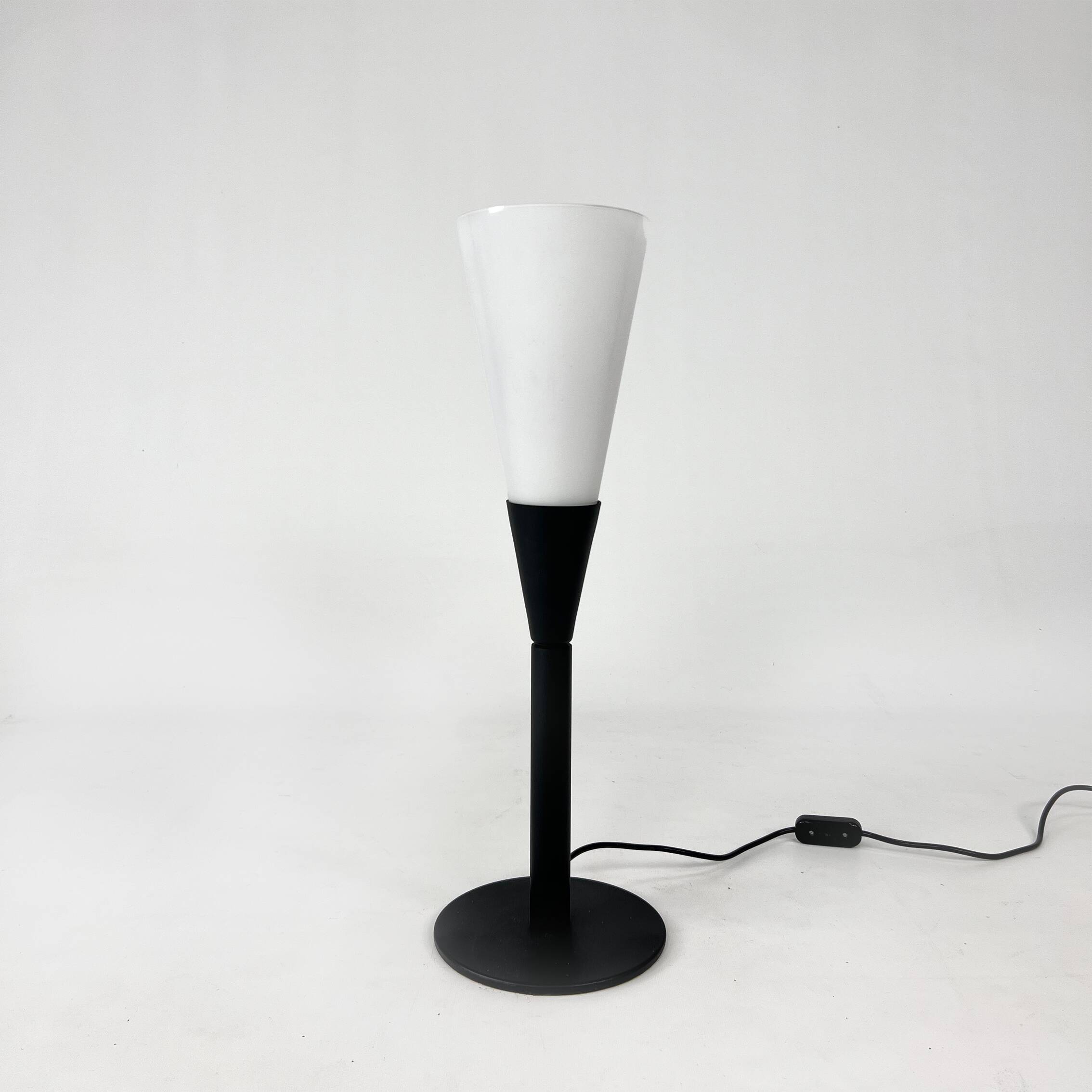 Lampe de table postmoderne, Italie, années 1980
