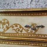 Italian chest of drawers