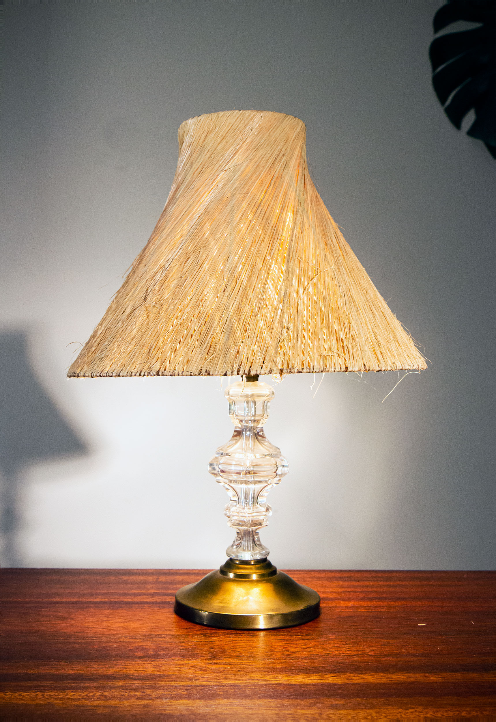 Lamp year 50, glass, brass and straw