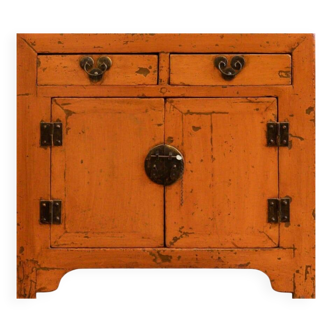 Buffet in ancient Chinese elm.