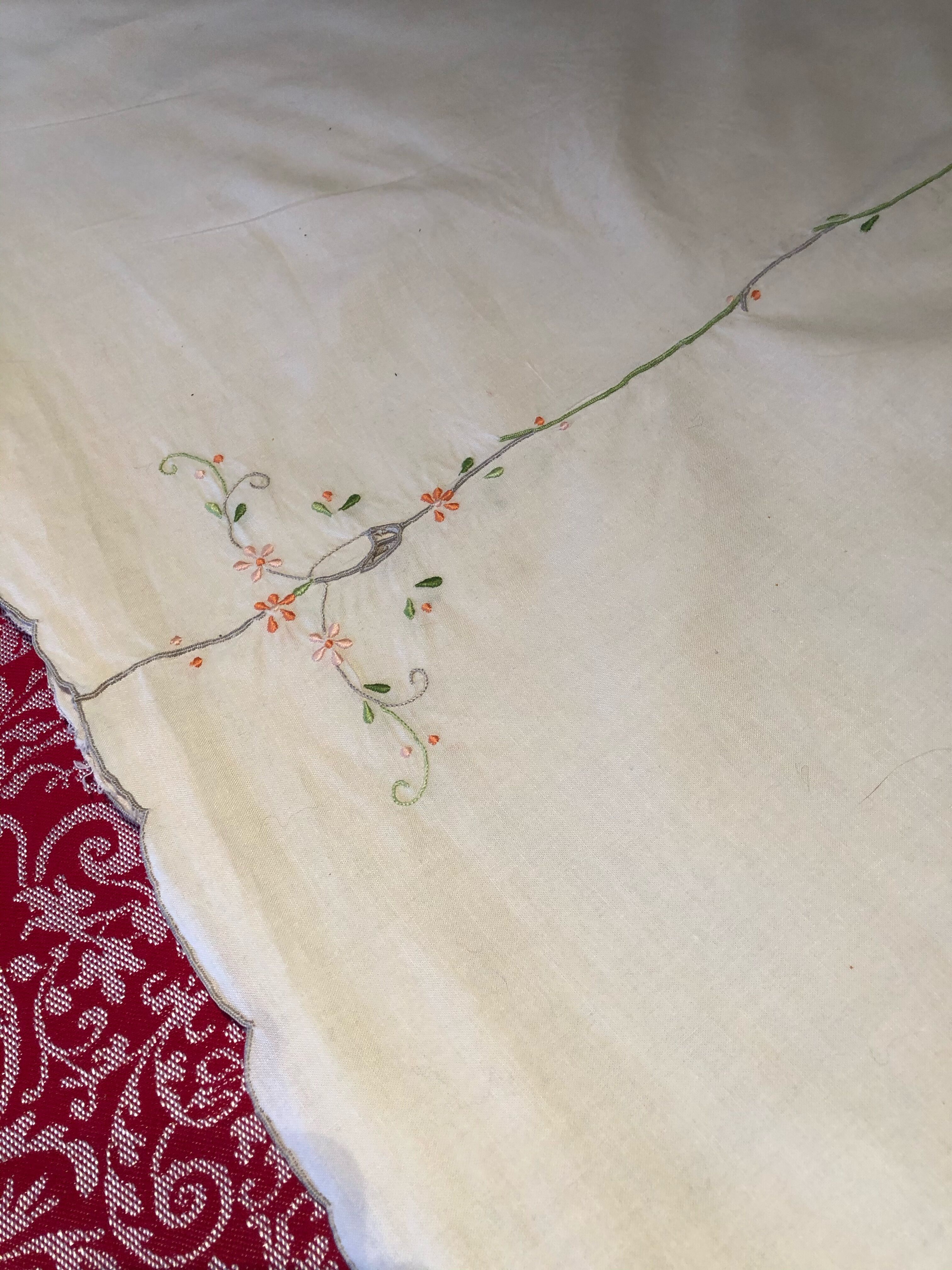 Hand embroidered coat ofkin and old guipure lace