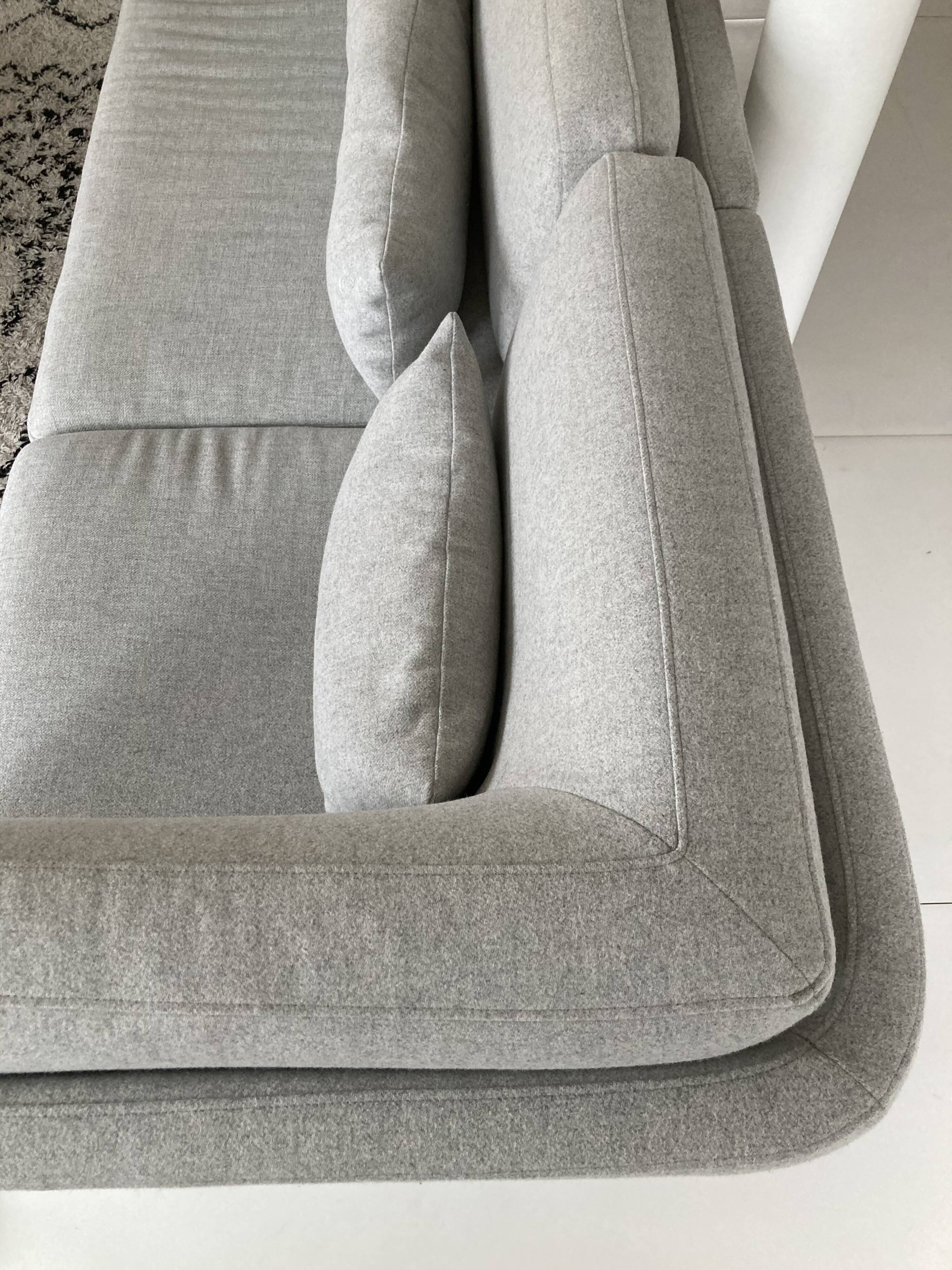 Sofa in Bloomingville grey wool