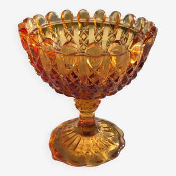 Amber glass calyx