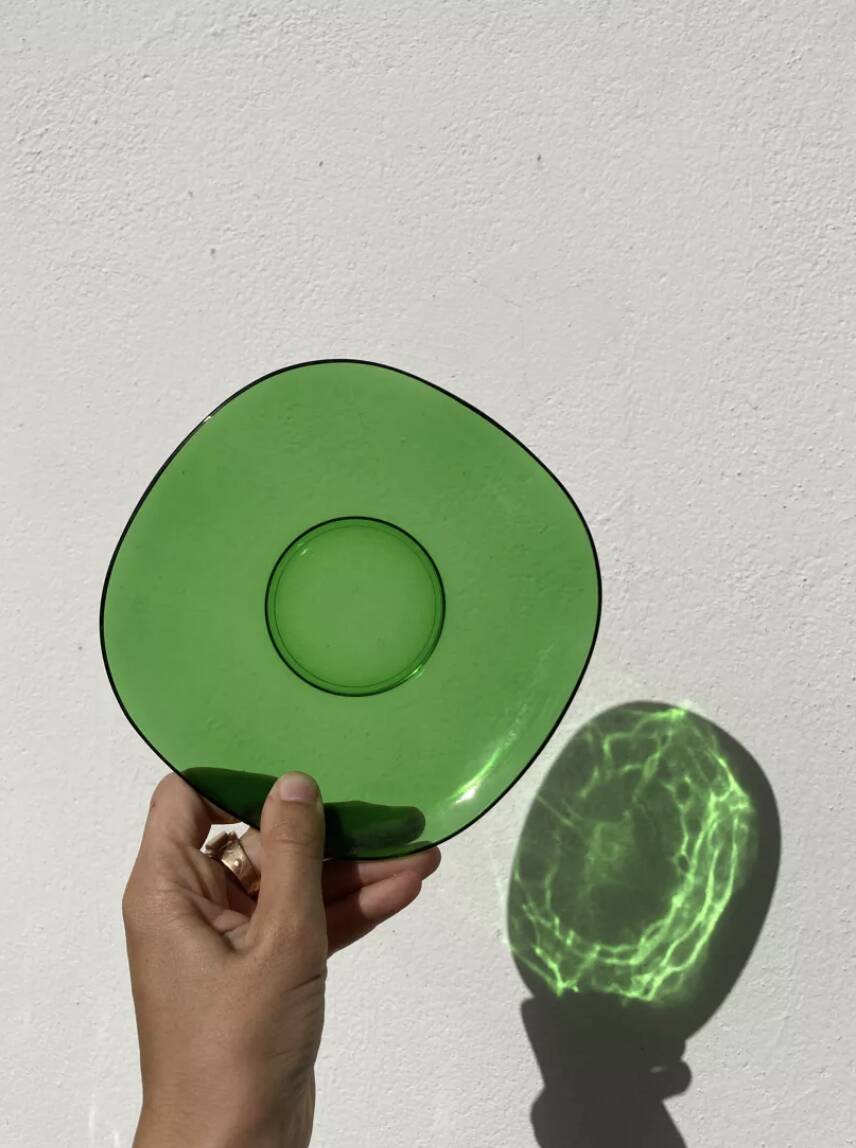 4 tasses en verre vert Vereco 1960