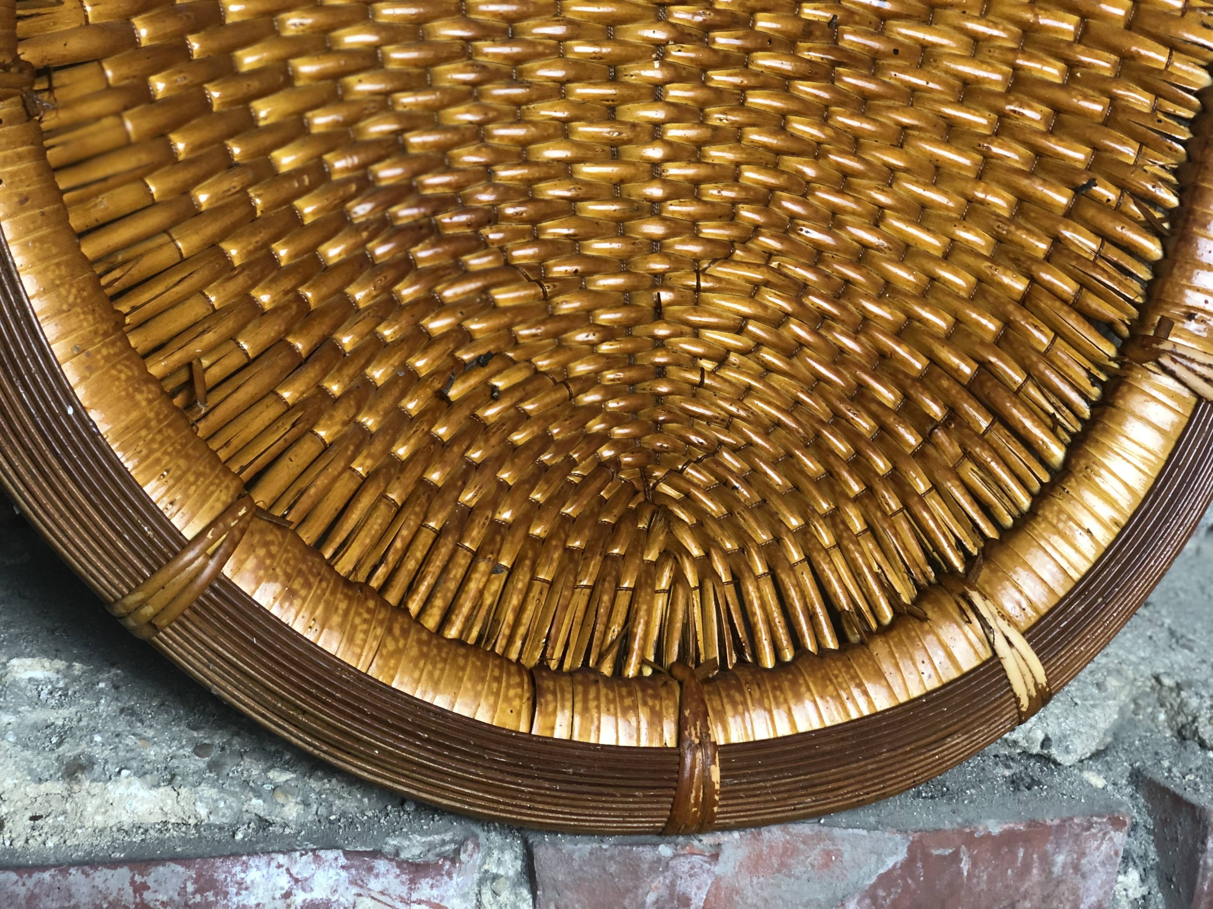 Panier de cueillette vintage en osier tressé