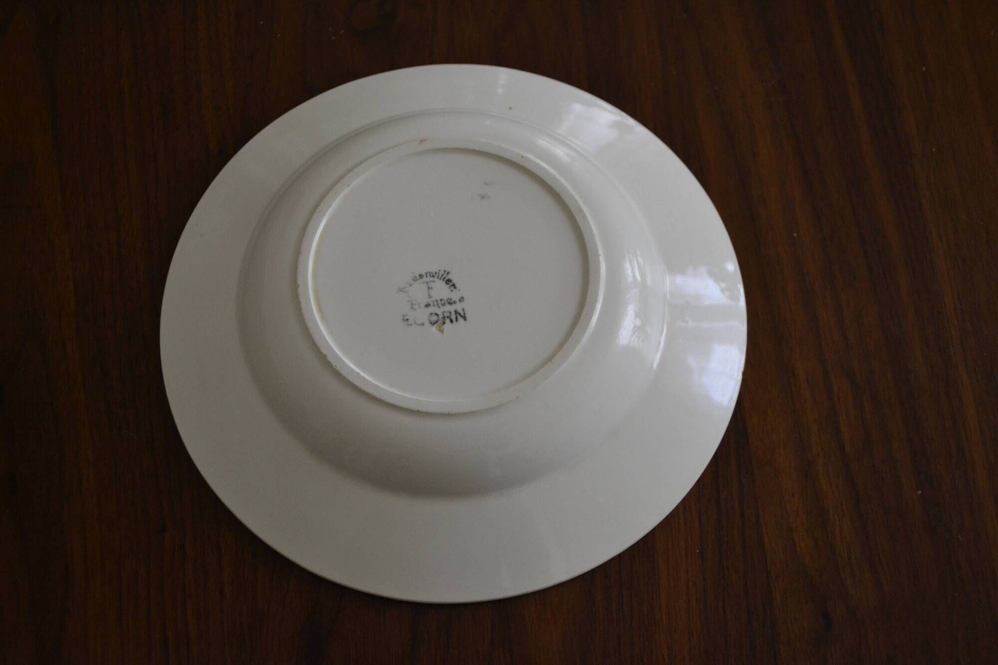 Orientalist hollow dish of Saint Amand, WiIllow model