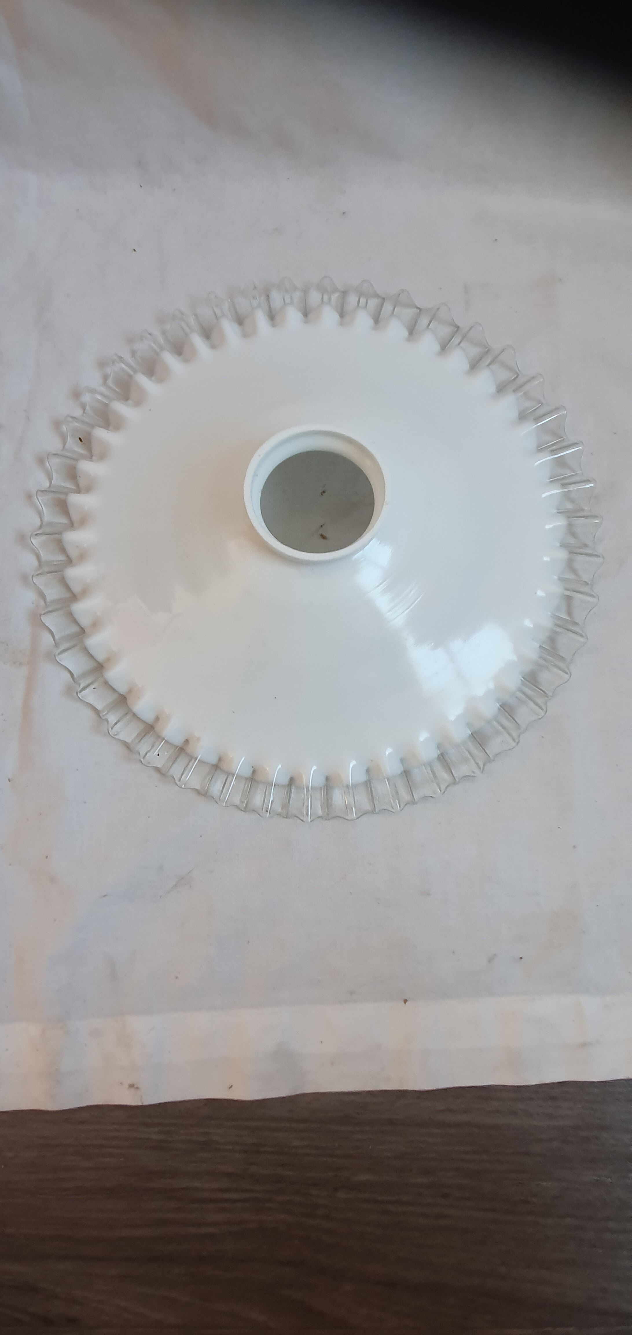 Opaline lampshade 1940/50