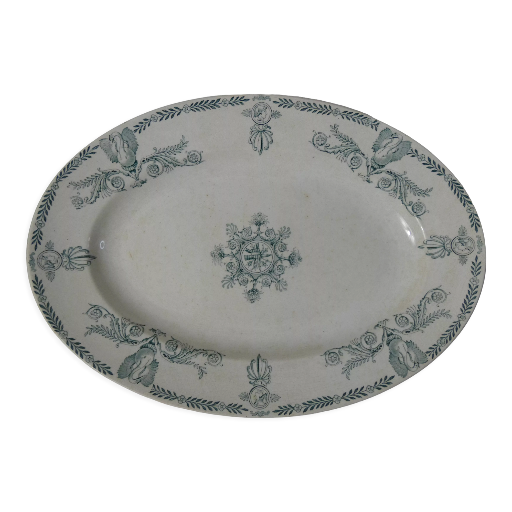 Oval dish iron earth compiegne