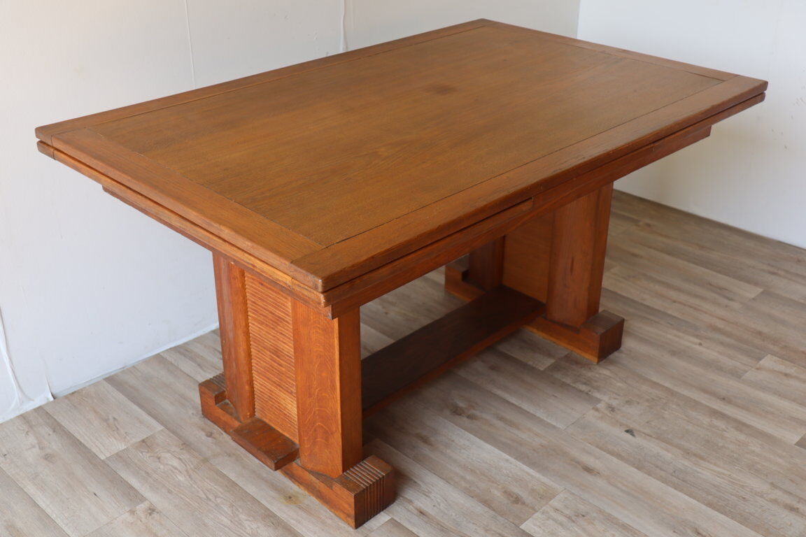 Table de repas moderniste en chêne massif, 1940