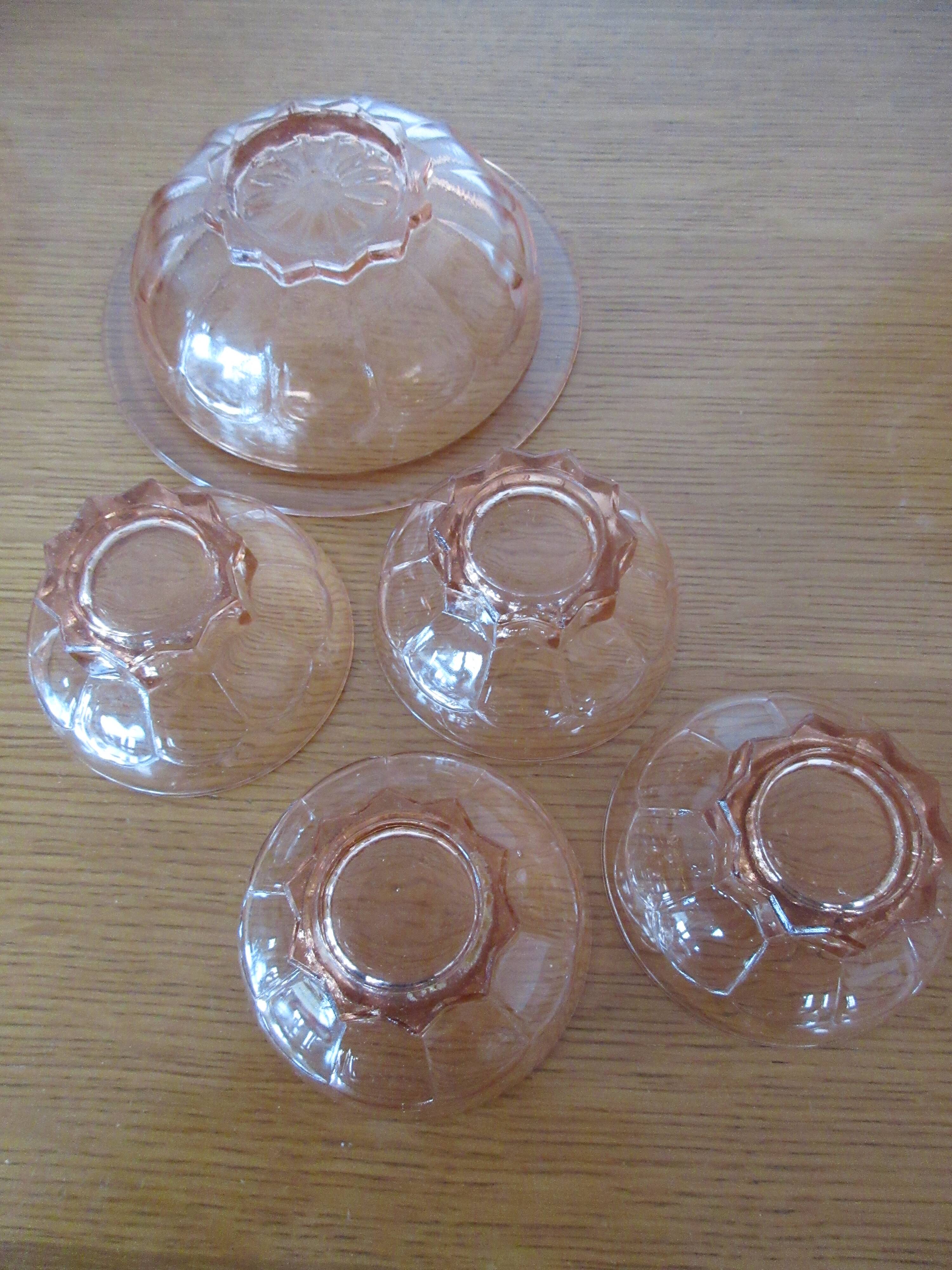 Set of 8 pink flared glasses and carafe