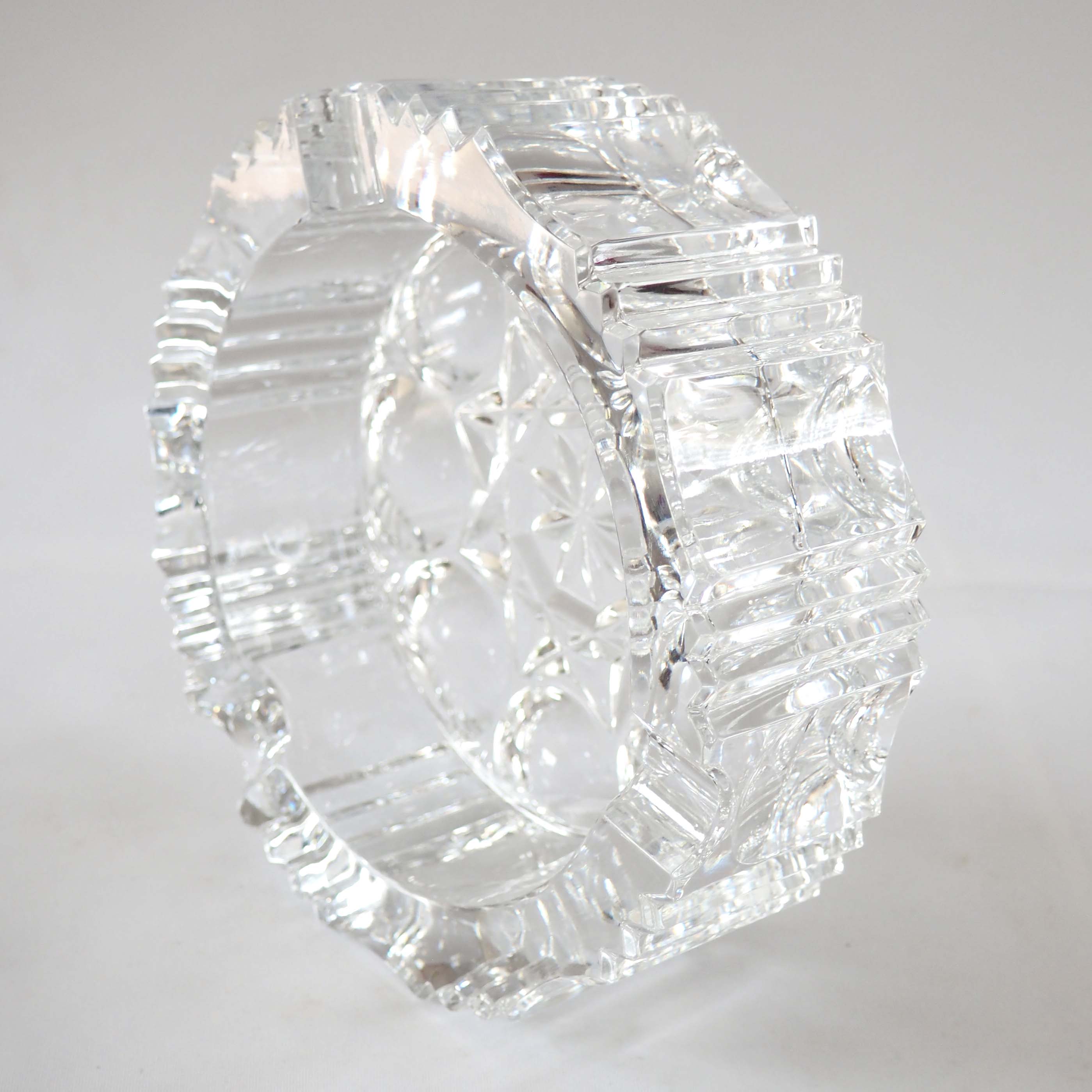 Round crystal ashtray