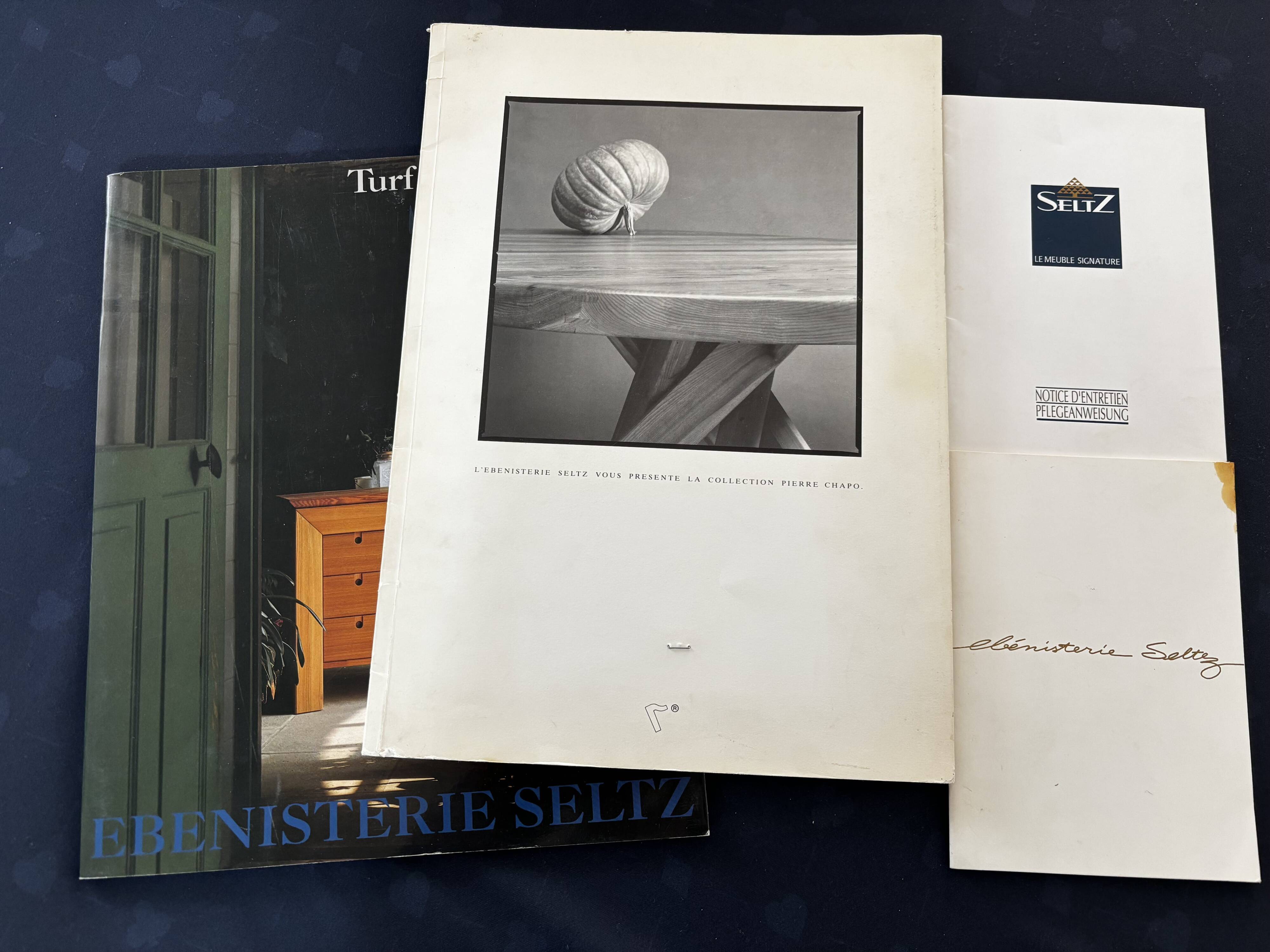 Pierre Chapo T22 "Eye" coffee table – Solid elm – 1986 – Atelier Seltz