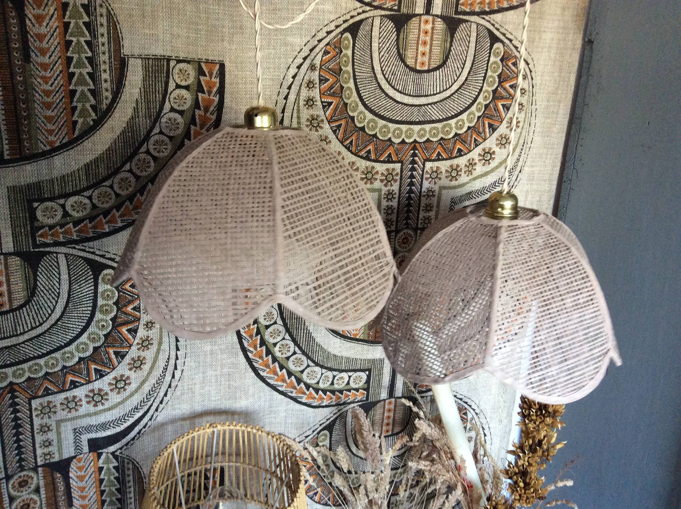 2 flower hangings