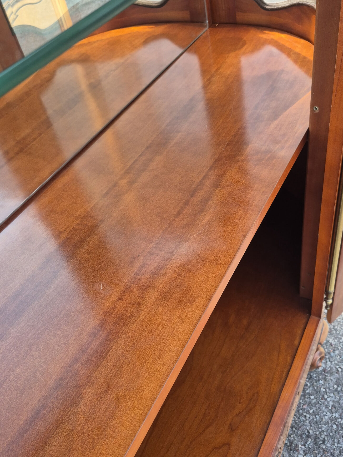 Large curved display cabinet in cherry wood in Louis XV style – 20th century