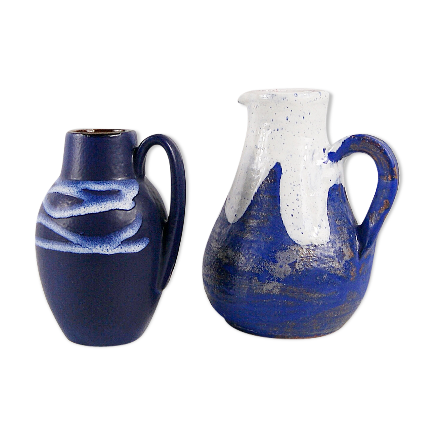 Vases set in blue white