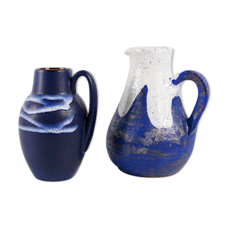 Vases set in blue white