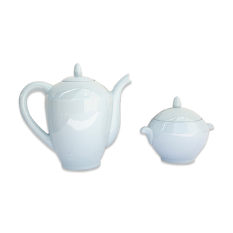 Blue teapot and sugar bowl, Gien earthenware