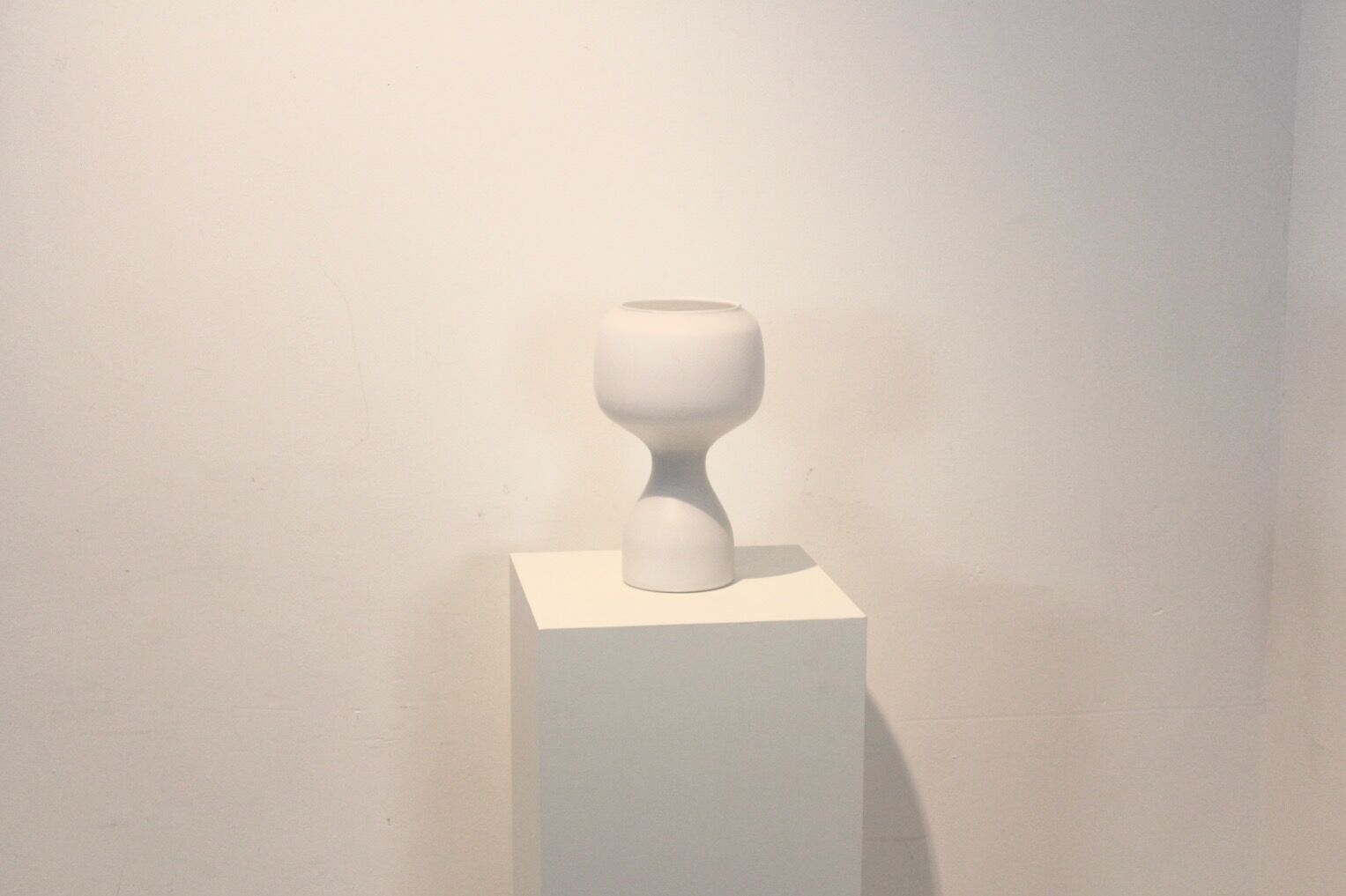 Philips table lamp in white opaline glass